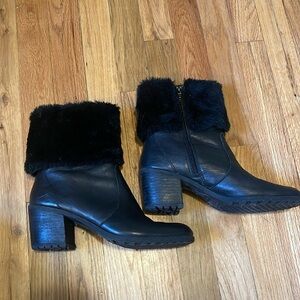 Aerosoles Incognito Winter Boots Womens Size 7M Black Leather with Fur Cuff, 7.5